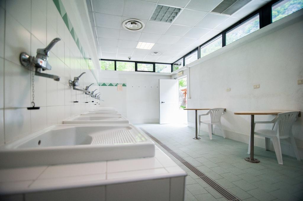 Villaggio Turistico Camping Cervino Antey-Saint-André Buitenkant foto