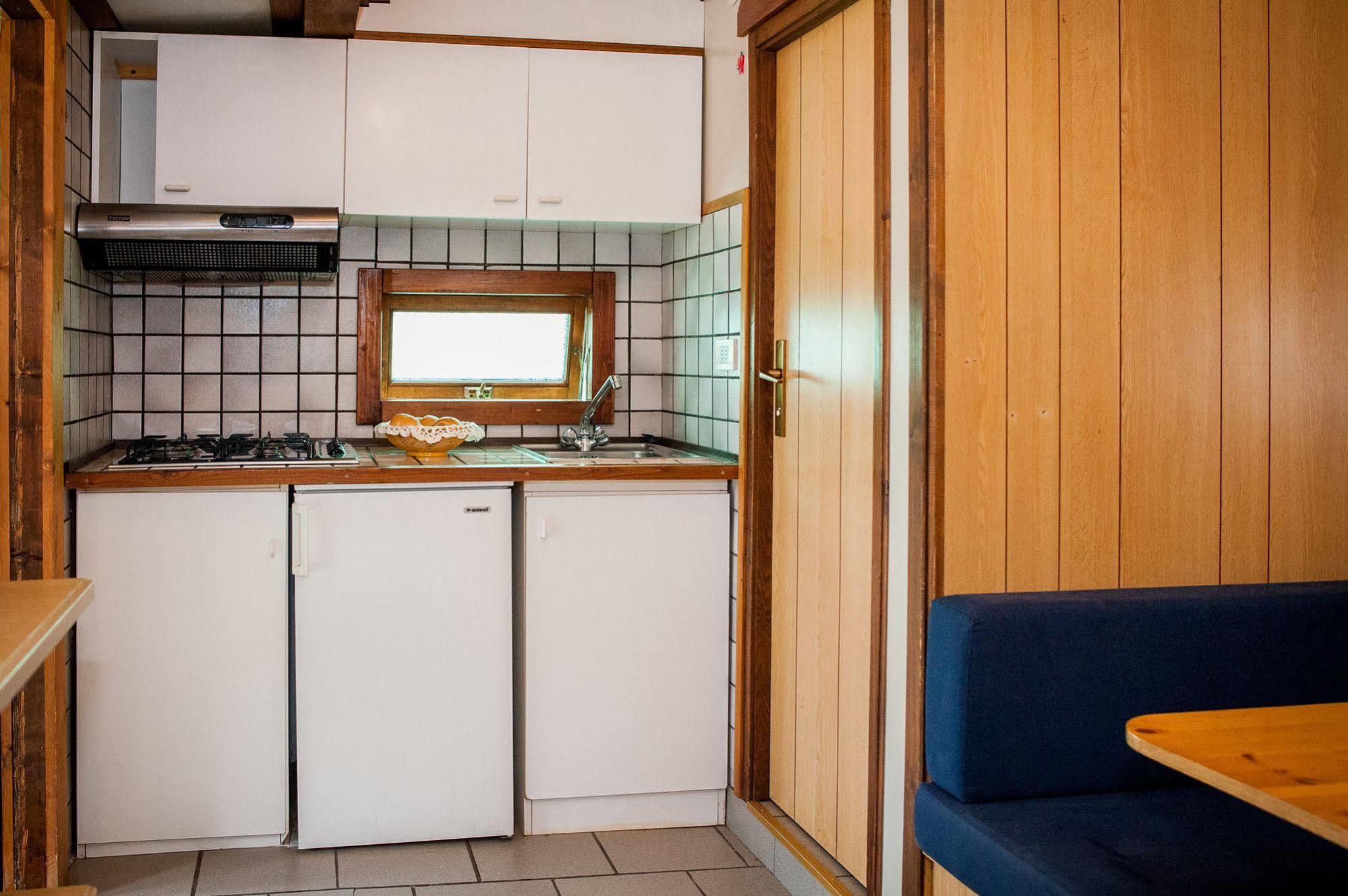 Villaggio Turistico Camping Cervino Antey-Saint-André Buitenkant foto